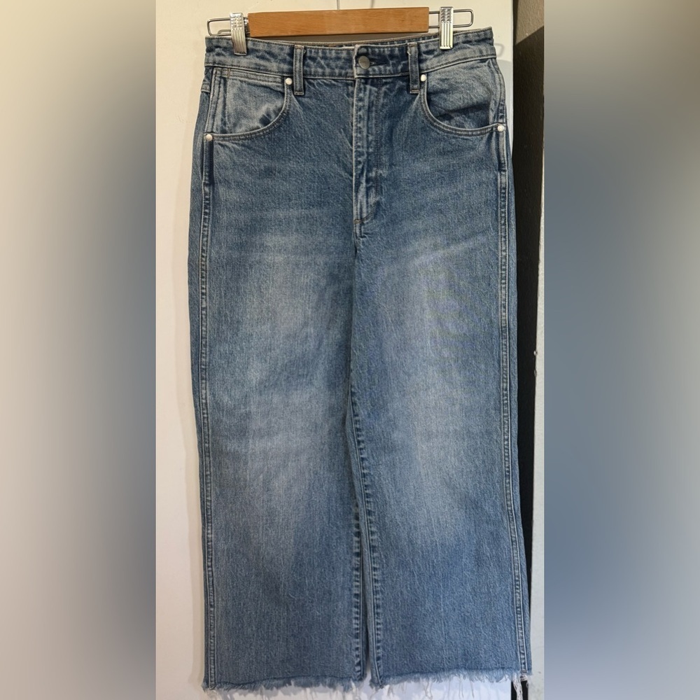 WRANGLER X URBAN OUTFITTERS - Hi Bells Light Blue Wash  Jeans Size 28 - Picture 2 of 13